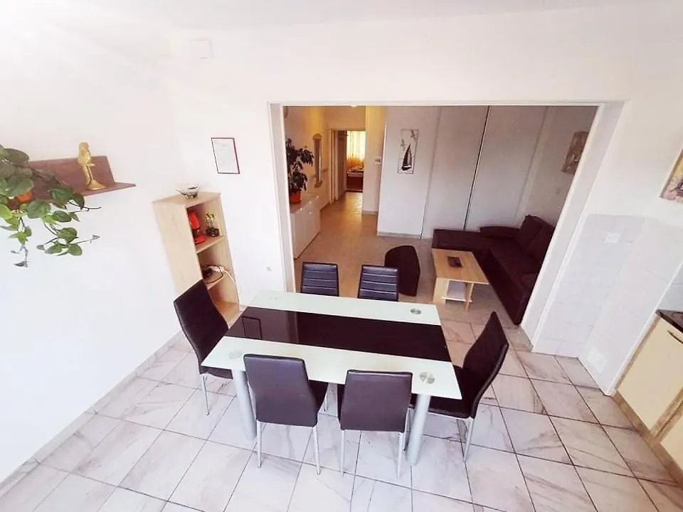 Apartment Vanessa Krk Town