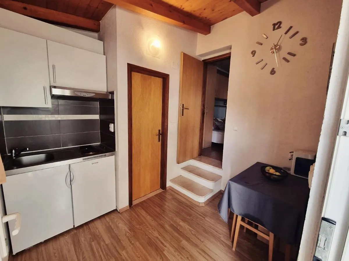 Apartment Vanessa Krk Town Croacia